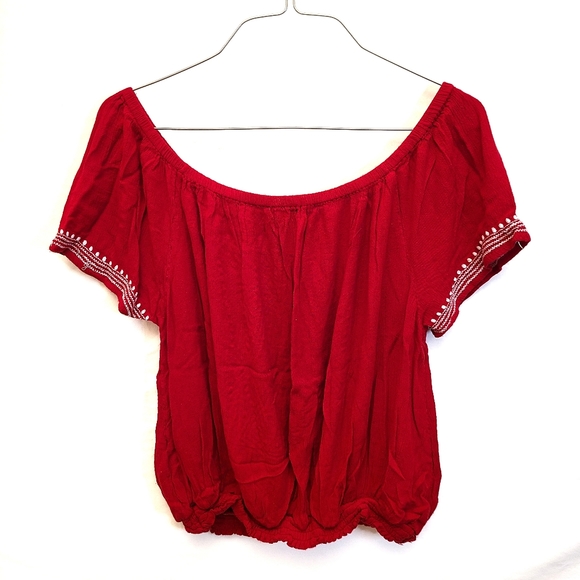 Dynamite Off-shoulder Cropped Blouse-Red - Picture 2 of 4